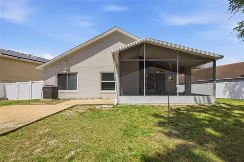 Exterior - 7113 Colony Pointe Dr, Riverview, FL 33578 photo 8 of 11