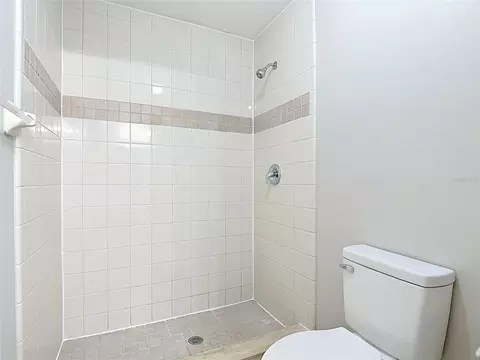 Bath - 3910 Countryside View Ct, Saint Cloud, FL 34772 photo 5 of 7