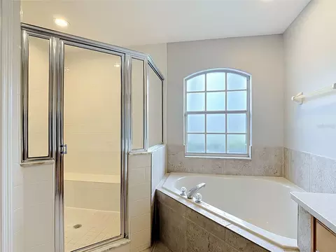 Bath - 3910 Countryside View Ct, Saint Cloud, FL 34772 photo 3 of 7
