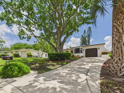 533 66th St N, Palm Harbor, FL 34684