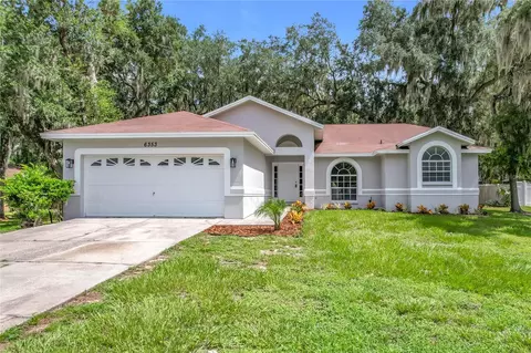 6353 Forestwood Dr E, Lakeland, FL 33809