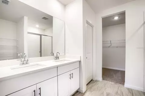 Bath - 7705 Satterfield Ter, Parrish, FL 34219 photo 1 of 2