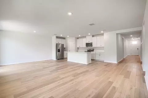 Living - 7705 Satterfield Ter, Parrish, FL 34219 photo 2 of 3