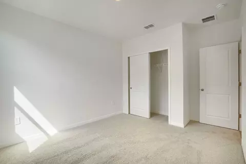 Bedroom - 7705 Satterfield Ter, Parrish, FL 34219 photo 6 of 8