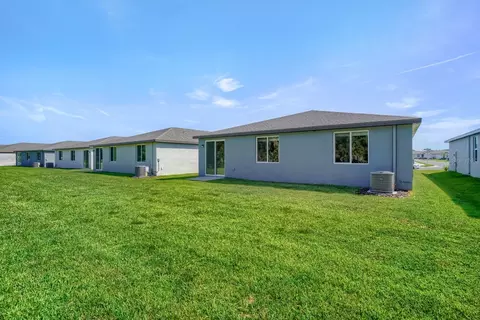 Exterior - 7705 Satterfield Ter, Parrish, FL 34219 photo 7 of 7