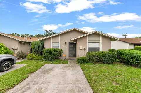 5116 Lesher Ct, Tampa, FL 33624