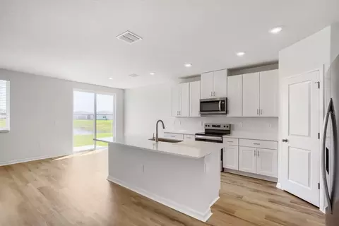 Kitchen - 7722 Satterfield Ter, Parrish, FL 34219 photo 3 of 3