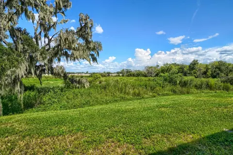 Exterior - 2332 Citrus Bloom Dr, Bartow, FL 33830 photo 4 of 5