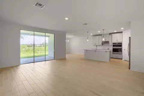 Living - 2332 Citrus Bloom Dr, Bartow, FL 33830 photo 3 of 5