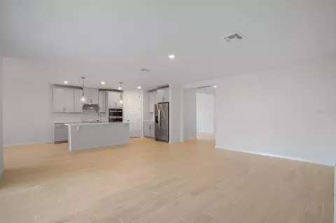 Living - 2332 Citrus Bloom Dr, Bartow, FL 33830 photo 4 of 5