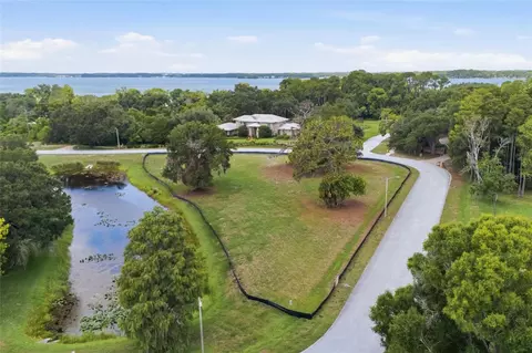 520 Austin Dr, Tarpon Springs, FL 34688