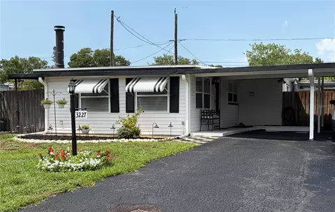 3227 48th Ave N, Saint Petersburg, FL 33714