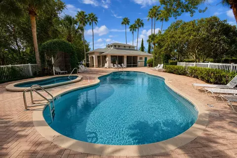 Exterior - 1651 Hammocks Ave, Lutz, FL 33549 photo 6 of 10