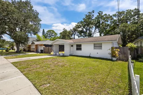Exterior - 1781 Apache Trl, Clearwater, FL 33755 photo 3 of 6