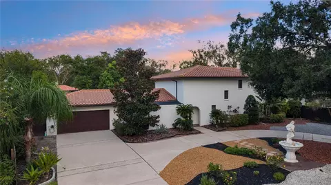 403 Weeburn Rd, Temple Terrace, FL 33617