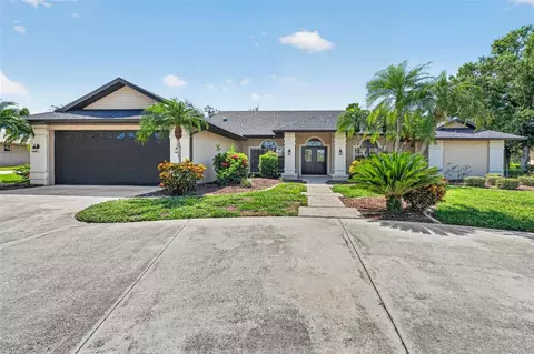 Exterior - 2941 Wilderness Blvd E, Parrish, FL 34219 photo 3 of 14