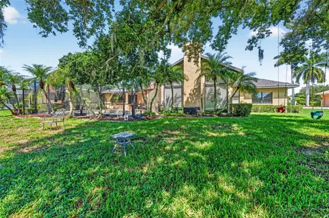 Exterior - 2941 Wilderness Blvd E, Parrish, FL 34219 photo 12 of 14