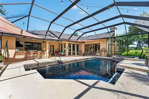 Exterior - 2941 Wilderness Blvd E, Parrish, FL 34219 photo 9 of 14