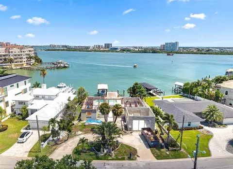 246 Bayside Dr, Clearwater Beach, FL 33767