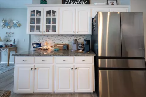 Kitchen - 12408 Riverglen Dr, Riverview, FL 33569 photo 3 of 6