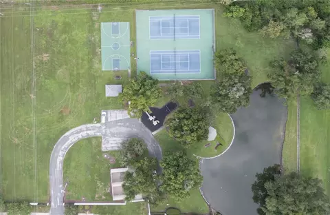 View/Area - 12408 Riverglen Dr, Riverview, FL 33569 photo 3 of 6