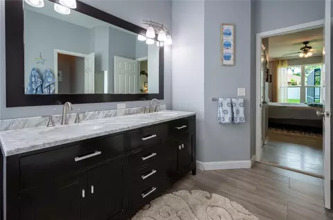 Bath - 12408 Riverglen Dr, Riverview, FL 33569 photo 2 of 5