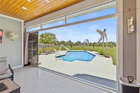 Exterior - 15710 Colding Loop, Wimauma, FL 33598 photo 7 of 8