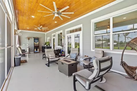 Exterior - 15710 Colding Loop, Wimauma, FL 33598 photo 5 of 8