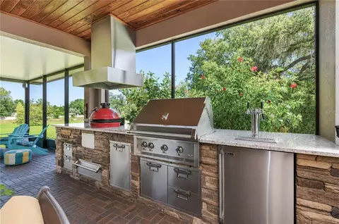 Kitchen - 10405 Tree Skylark Pl, Riverview, FL 33569 photo 6 of 6