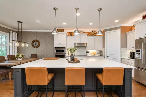 Kitchen - 10405 Tree Skylark Pl, Riverview, FL 33569 photo 2 of 6