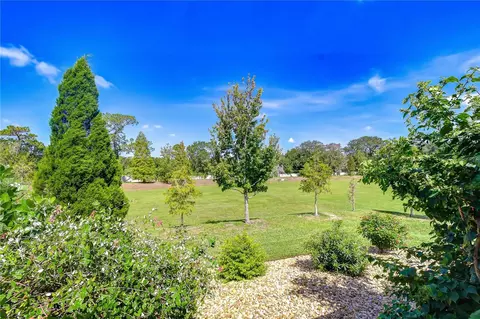 Exterior - 10405 Tree Skylark Pl, Riverview, FL 33569 photo 9 of 12