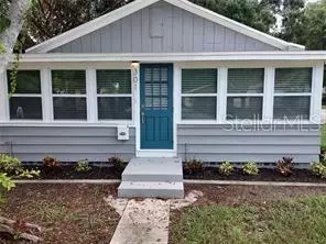 301 Mystic Lake Dr N, Saint Petersburg, FL 33702