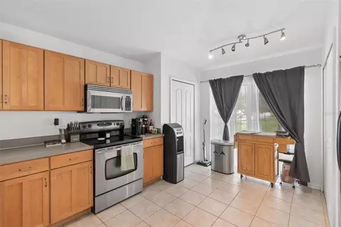Kitchen - 10731 Navigation Dr, Riverview, FL 33579 photo 1 of 4