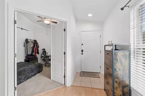 Entry Way - 10731 Navigation Dr, Riverview, FL 33579 photo 2 of 4