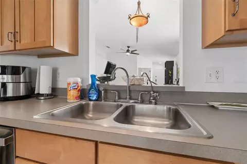 Kitchen - 10731 Navigation Dr, Riverview, FL 33579 photo 4 of 4