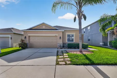 Exterior - 14013 Hollow Leaf Pl, Riverview, FL 33579 photo 2 of 5