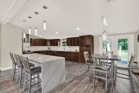 13611 Mcintosh Dr, Dade City, FL 33525