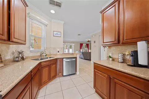 Kitchen - 3535 Sanctuary Dr, Saint Cloud, FL 34769 photo 5 of 7