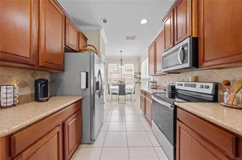 Kitchen - 3535 Sanctuary Dr, Saint Cloud, FL 34769 photo 3 of 7