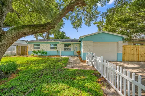 3664 15th Ave SE, Largo, FL 33771