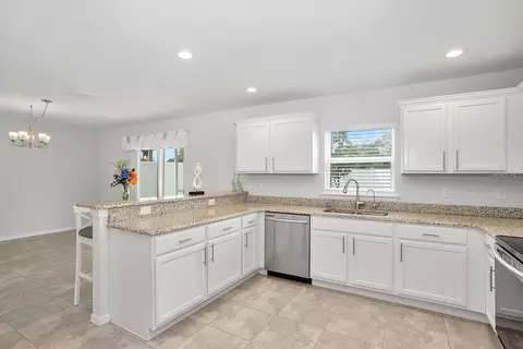 Kitchen - 9553 Tocobaga Pl, Riverview, FL 33578 photo 3 of 4