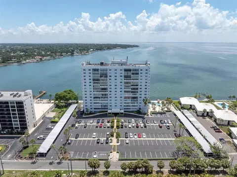 7200 Sunshine Skyway Ln S #15H, Saint Petersburg, FL 33711