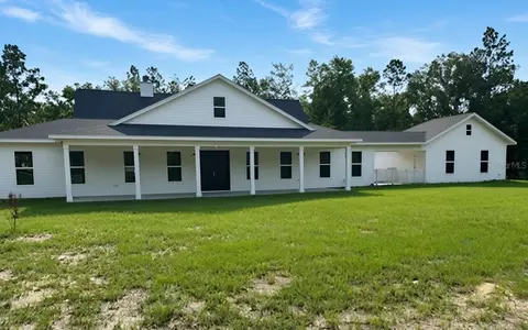 5040 NE 48th Ct, High Springs, FL 32643
