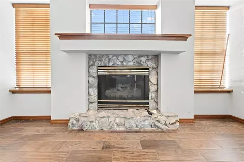 Living - 12018 Villa Rd, Spring Hill, FL 34609 photo 5 of 7