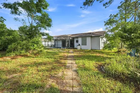 Exterior - 12018 Villa Rd, Spring Hill, FL 34609 photo 6 of 15