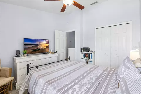 Bedroom - 6105 Olivedale Dr, Riverview, FL 33578 photo 2 of 6