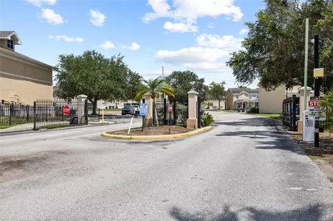 Exterior - 6105 Olivedale Dr, Riverview, FL 33578 photo 11 of 15