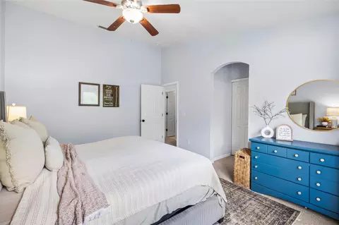 Bedroom - 6105 Olivedale Dr, Riverview, FL 33578 photo 6 of 6