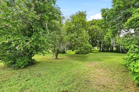Exterior - 403 S Parsons Ave, Seffner, FL 33584 photo 10 of 10