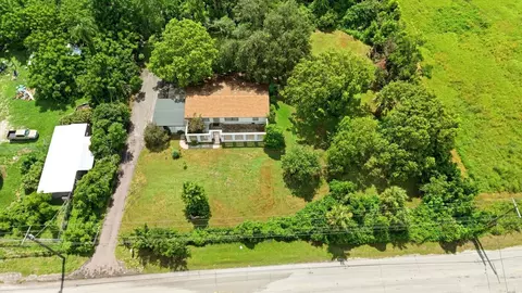 View/Area - 403 S Parsons Ave, Seffner, FL 33584 photo 4 of 13